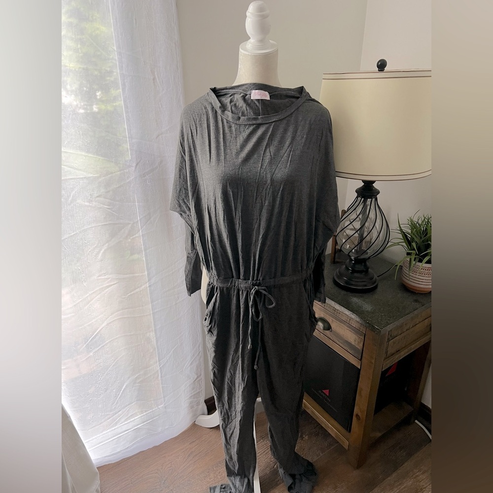 NWOT Pink Lily gray jumpsuit